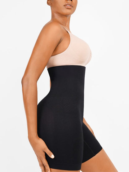 Shorts shapewear som formar midjan